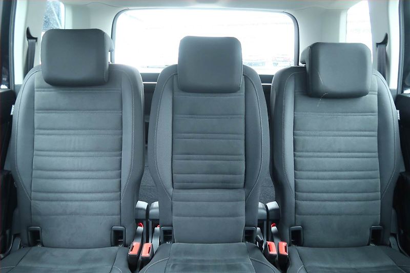 Volkswagen Touran (2019) 2.0 TDI, Automat, Navi - fotka 10 z 22