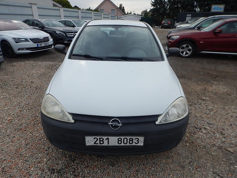 Opel Corsa 1.0 i 43 kw - fotka 3 z 12