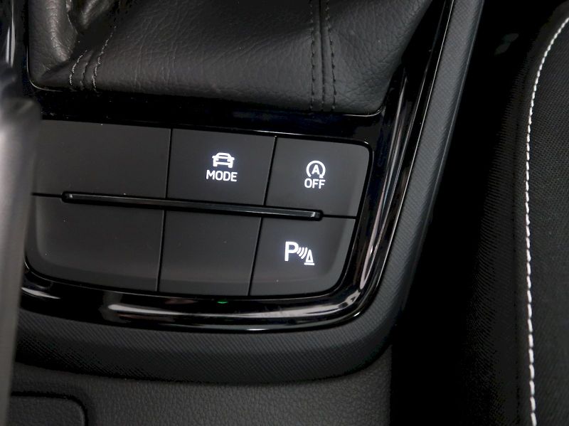 Škoda Kamiq (2025) MONTE CARLO 1.0TSI 85KW PANORA - fotka 33 z 38