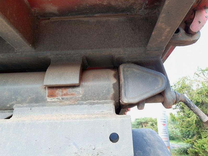 Renault 370.34 PR 6x6 - fotka 11 z 37