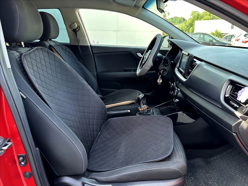 Kia Stonic 1,6 CRDi Aut.klima,Kamera - fotka 27 z 39