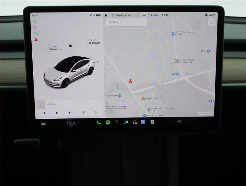 Tesla Model 3 (2021) Long Range 4WD 82kWh, SoH 85% - fotka 12 z 21