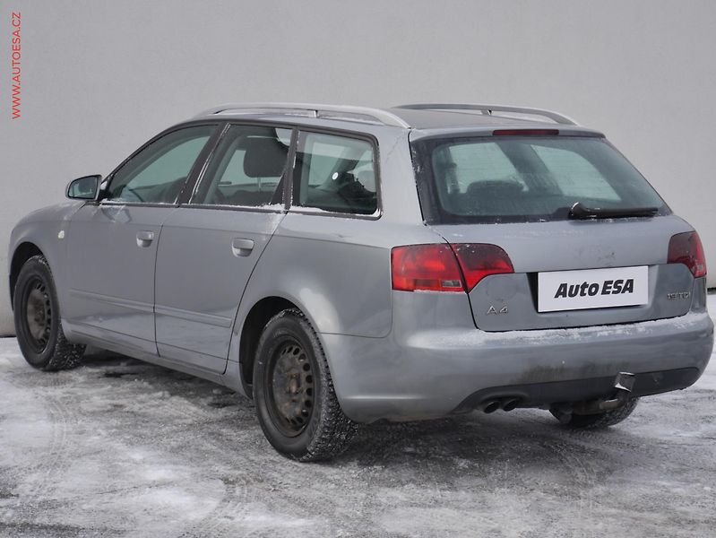 Audi A4 (2006) 1.9 TDi, AAC, TZ - fotka 6 z 14
