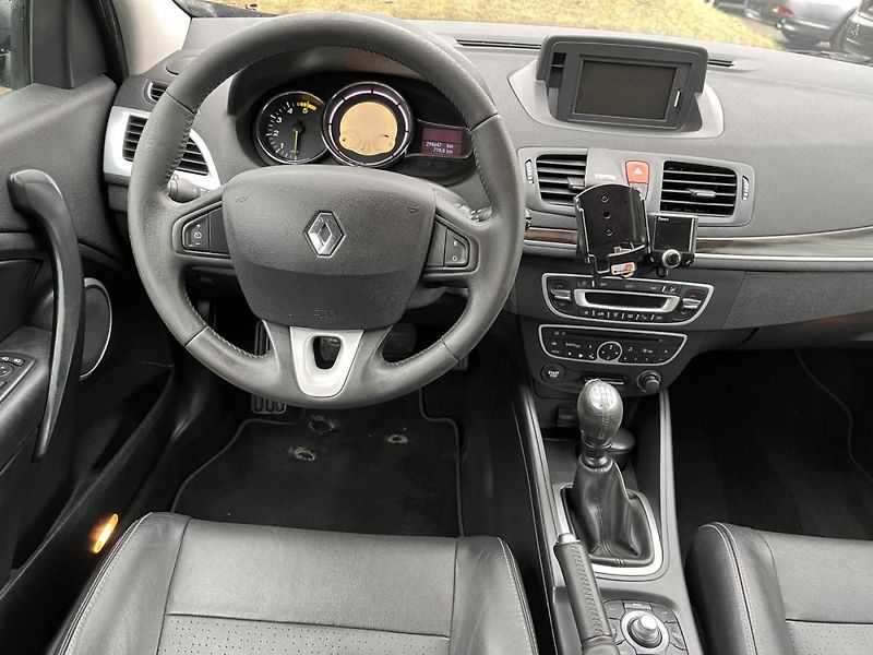 Renault Mégane 1.9DCI - fotka 11 z 21