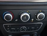 Renault Mégane (2010) 1.6 16V, Tempomat - náhled 15