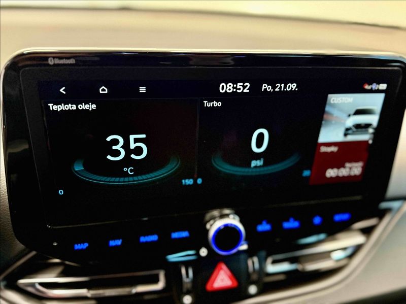 Hyundai i30 2,0   N PERFORMANCE - fotka 15 z 22