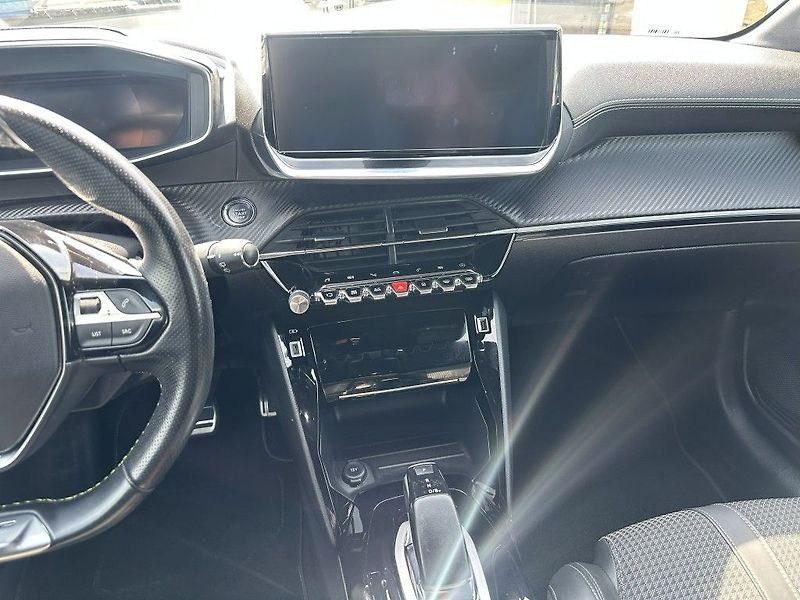 Peugeot 208 electric drive 100kW e GT Line - fotka 11 z 25