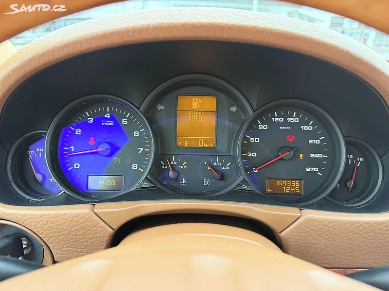 Porsche Cayenne 3.2 V6, 4X4, Automat - fotka 14 z 37
