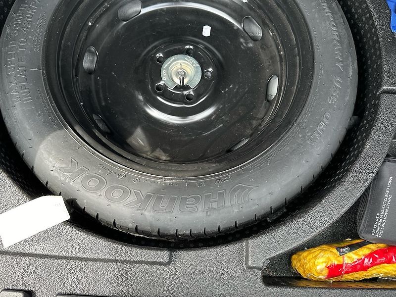 Audi Q3 2,0 TDI Quattro automat - fotka 22 z 23