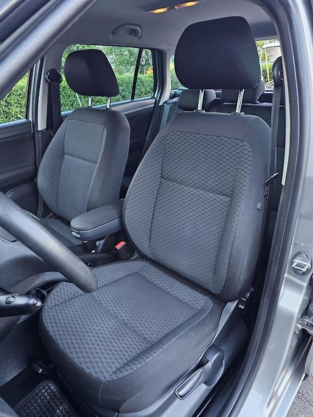 Škoda Fabia 1.2 TSI 63kW,KLIMA,TEMPOMAT - fotka 19 z 50