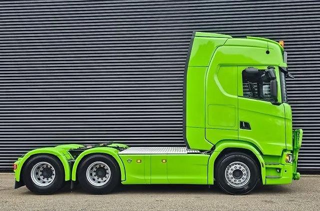 Scania (2023) S770V8 6x4 tahač EURO 6 - fotka 8 z 26