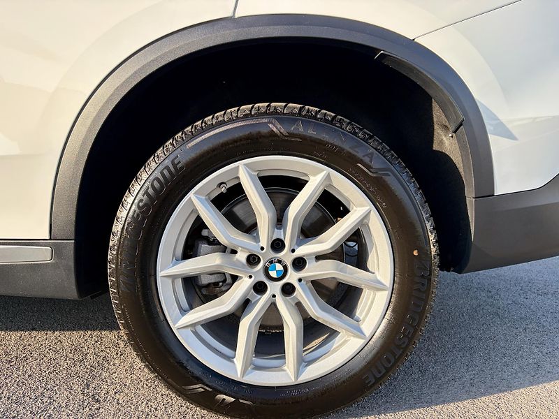 BMW X5 (2025) VZDUCH 2VR SoftClose Tažné HUD - fotka 50 z 51