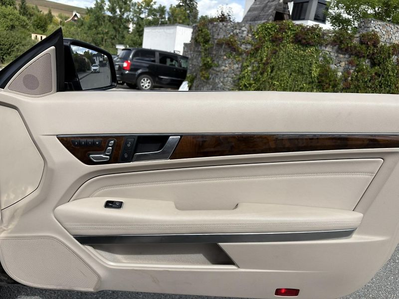 Mercedes-Benz Třídy E (2014) Cupe, 4matic, servisované - fotka 9 z 18