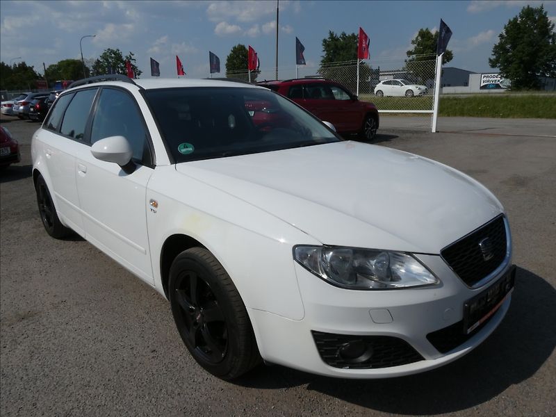 Seat Exeo 1,8 TSi 88kW serviska, 2x kola - fotka 1 z 37