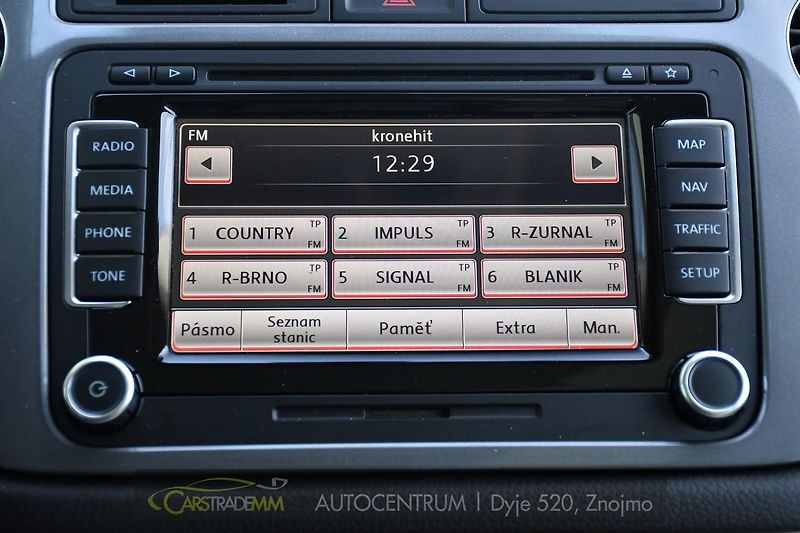 Volkswagen Tiguan 2.0TDi 103kW PANO TAŽNÉ - fotka 40 z 54