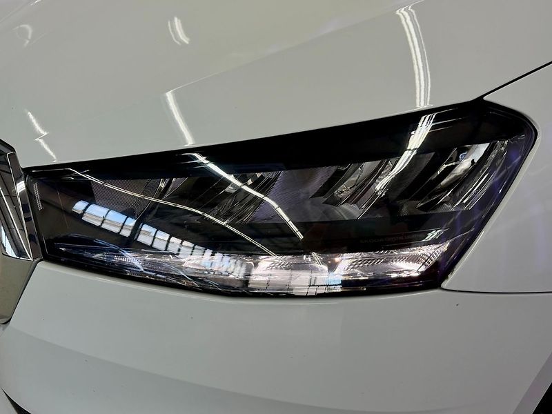 Škoda Fabia 1.0 TSI AMBITION PLUS, LANE, F - fotka 8 z 23