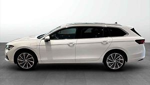 Superbů je na sekundárním trhu víc, ale trochu podražily.