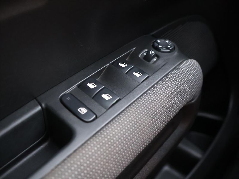 Citroën C3 Aircross 1,2 PT 81kW Feel CZ 1.Maj - fotka 16 z 28
