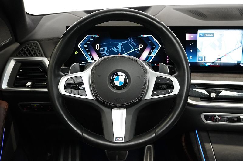BMW X7 Xdrive40d,M-paket,HUD,360,Tažn - fotka 29 z 47