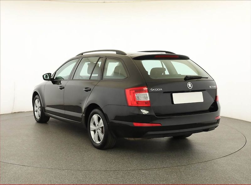 Škoda Octavia (2016) 1.8 TSI, Tempomat - fotka 4 z 16