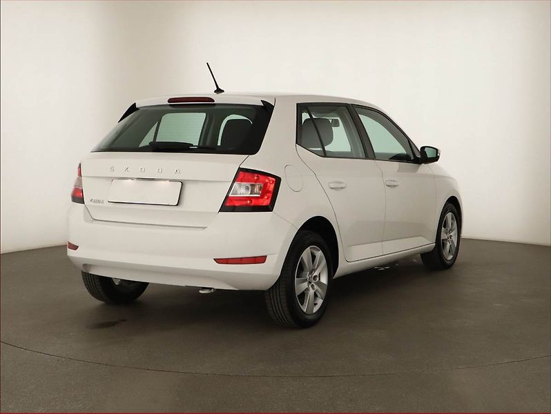 Škoda Fabia (2019) Ambition 1.0, Serv.kniha - fotka 5 z 13