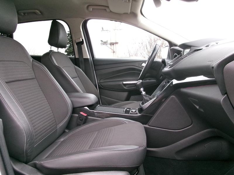 Ford Kuga (2019) 2,0TDCi TITANIUM Plus AWD ČR - fotka 38 z 39