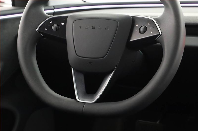 Tesla Model 3 (2023) Long Range 4WD 79kWh, SoH 95% - fotka 22 z 27