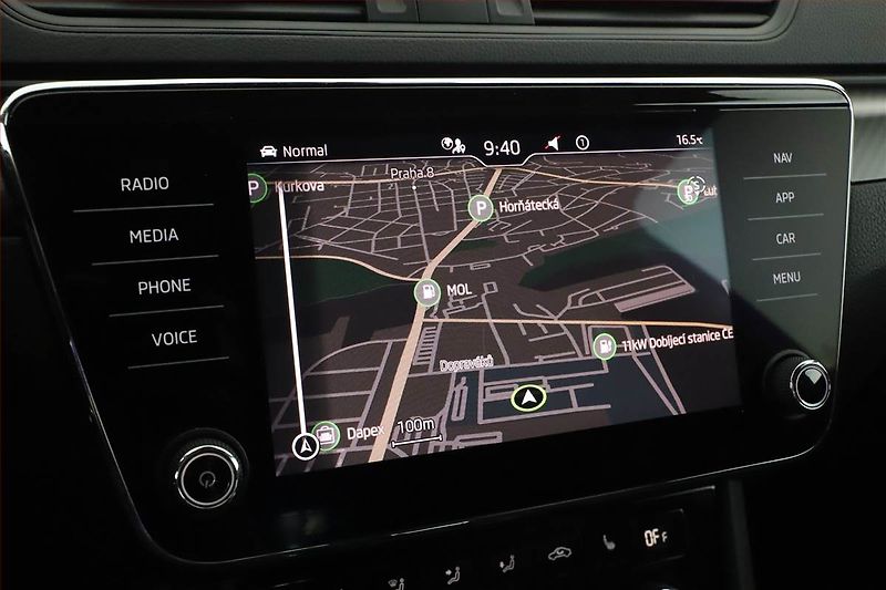 Škoda Superb (2022) Sportline 2.0 TDI - fotka 13 z 19