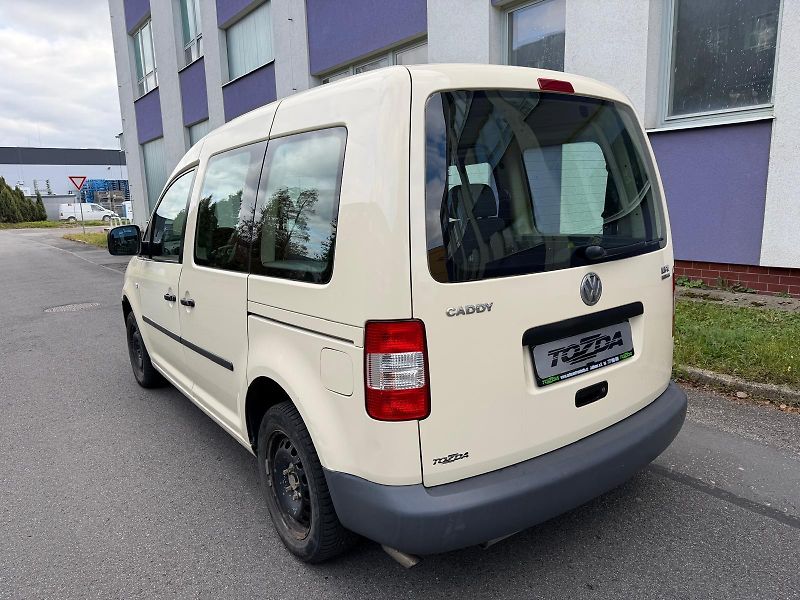 Volkswagen Caddy 2,0 CNG Ecofuel - fotka 3 z 20