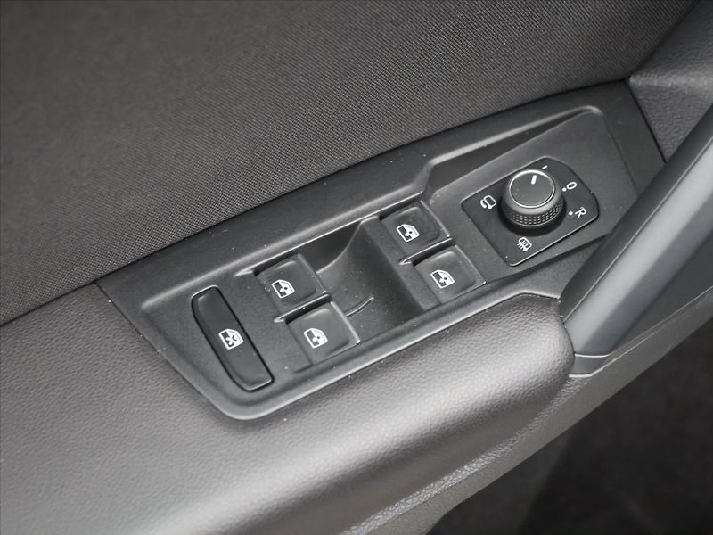 Volkswagen Tiguan 2,0 TSI 140kW 4MOT DSG DPH Ele - fotka 15 z 33