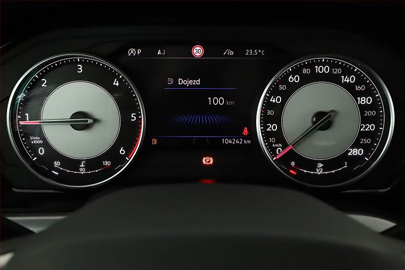 Volkswagen Touareg (2023) 3.0 TDI - fotka 8 z 22
