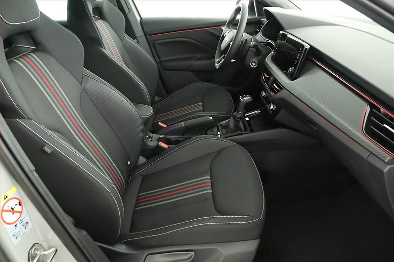 Škoda Scala (2025) 1.0 TSI, Monte Carlo - fotka 7 z 17