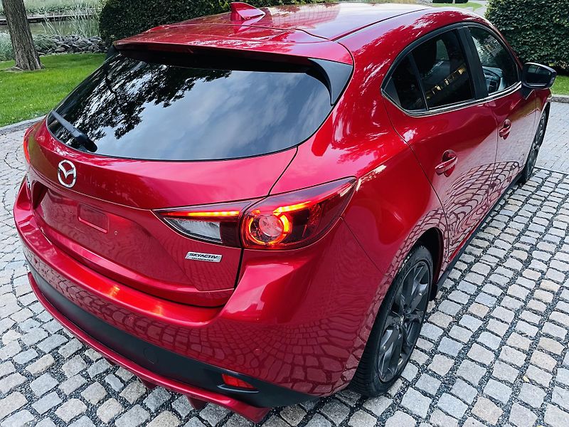Mazda 3 2.0i MANUÁL LED KAMERA VÝHŘEV - fotka 13 z 43