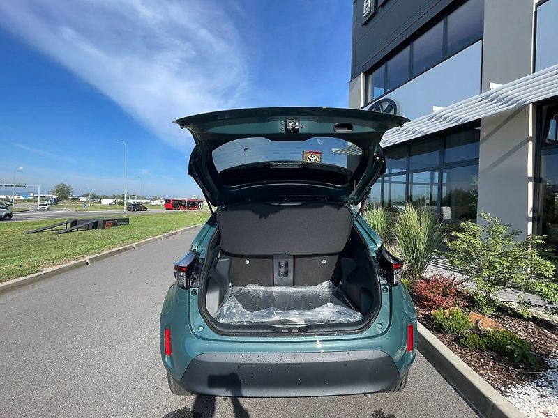 Toyota Yaris Cross 1.5 Hybrid 130k FWD Style - fotka 10 z 29