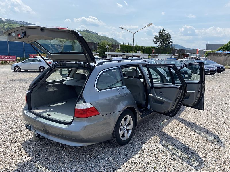 BMW Řada 5 (2008) 2.0D,PLNÝ SERVIS,2SADY ALU - fotka 12 z 52