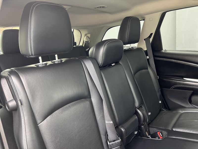 Fiat Freemont 2.0MJT 4x4 AUTOMAT 7MÍST KŮŽE  - fotka 34 z 50