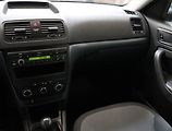 Škoda Yeti (2011) 2.0 TDI, Park. senzory - náhled 8