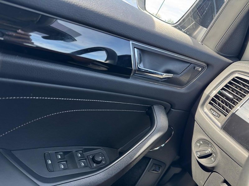 Škoda Kodiaq (2023) L&K 2.0TDI 110kW 4x4 DSG TAŽNÉ - fotka 11 z 11