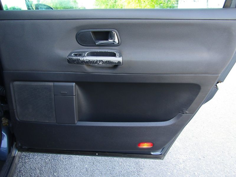 Volkswagen Sharan (2004) 1.9 TDI 85kW 7 SEDADEL - fotka 24 z 35