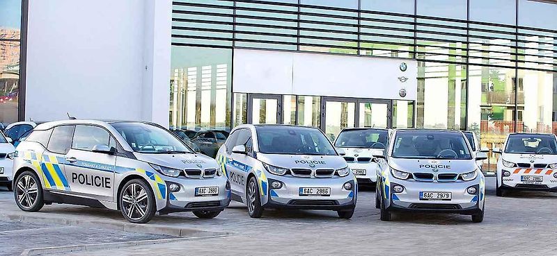 BMW i3 pro policisty.