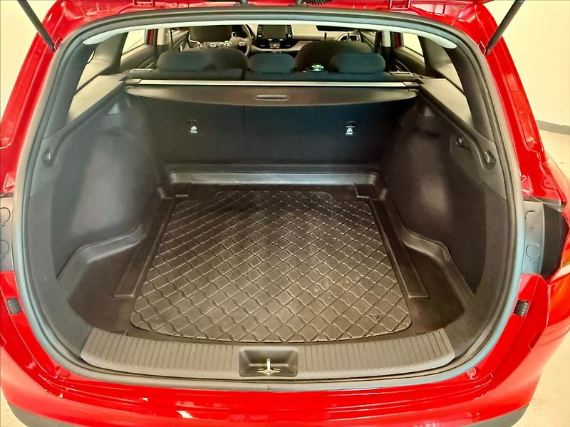 Hyundai i30 1,5 DPi COMFORT 1.MAJITEL - fotka 13 z 13