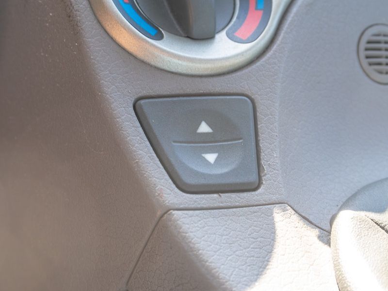 Fiat Panda (2005) 1.2i 44KW SERVO – KLIMA - fotka 20 z 36