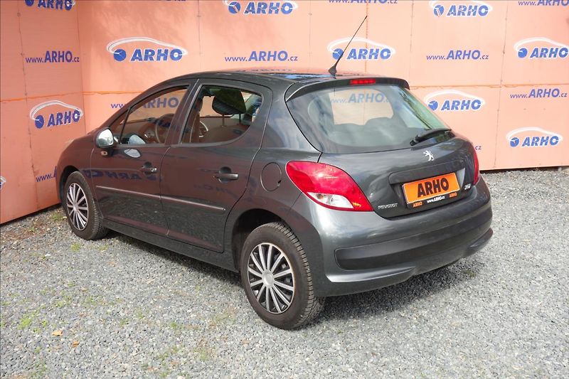 Peugeot 207 1,4 i 54KW, ČR, SERVIS. KN. - fotka 5 z 30