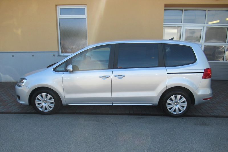Volkswagen Sharan 2.0 TDi  KLIMA WEBASTO TAŽNÉ - fotka 7 z 23