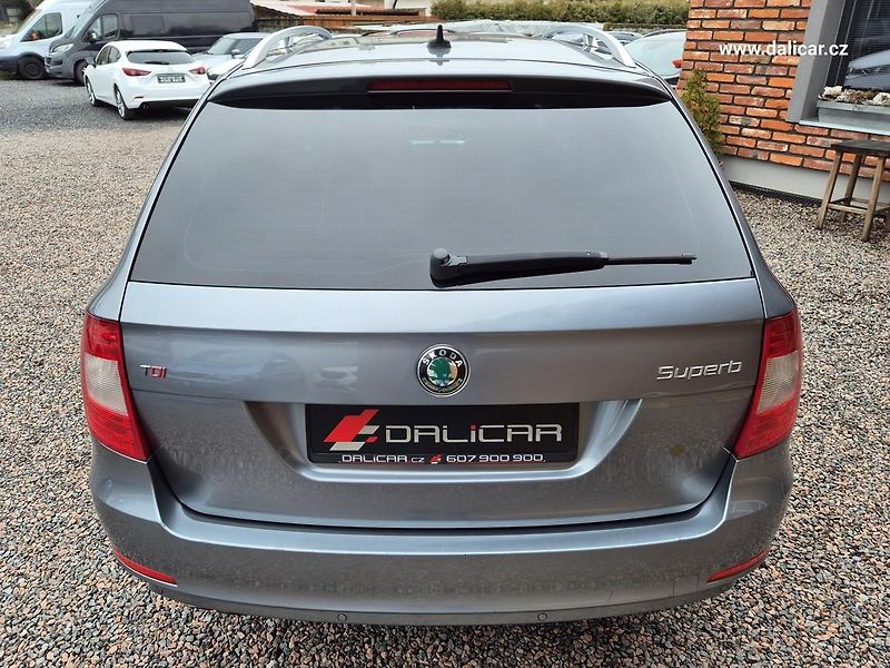 Škoda Superb (2012) 2.0TDi 125KW ELEGANCE XENON - fotka 10 z 50