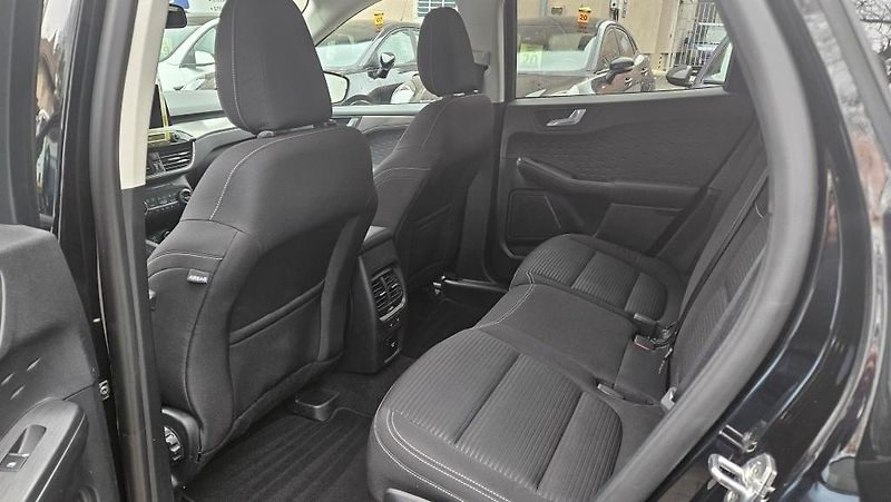Ford Kuga (2020) 2.5i PHEV 165kW Titanium AT  - fotka 11 z 40