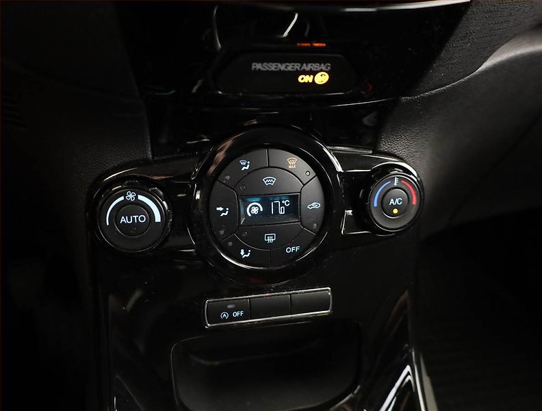 Ford Fiesta (2012) 1.0 EcoBoost, Park. senzory - fotka 10 z 15
