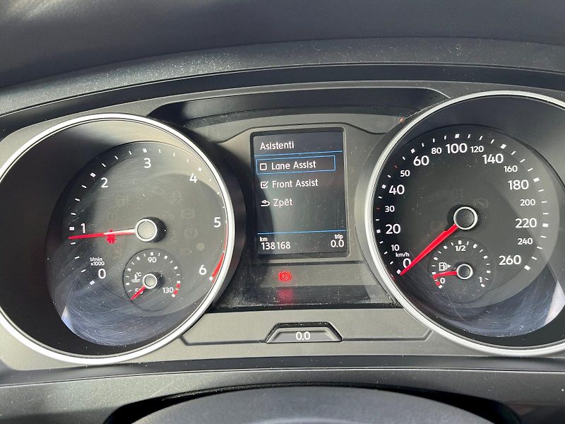 Volkswagen Tiguan (2018) 2.0 TDI 85 kW BMT Trendline - fotka 17 z 26