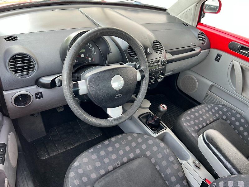 Volkswagen New Beetle (1999) 1.9TDi 66kW - fotka 12 z 19