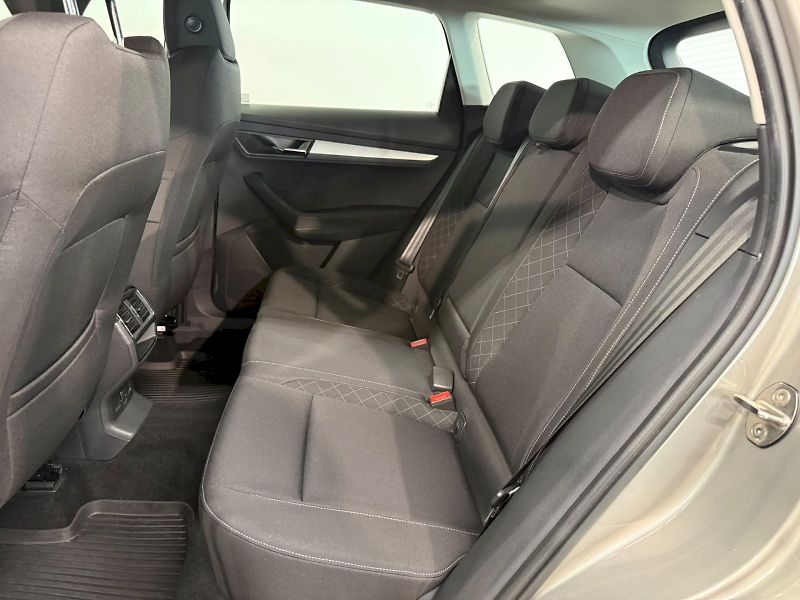 Škoda Karoq (2019) AMBITION PLUS 2.0TDI 110KW - fotka 29 z 34